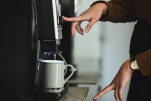 فرق دستگاه قهوهساز با اسپرسوساز چیست؟