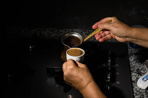 چطور با جذوه قهوه ترک درست کنیم؟