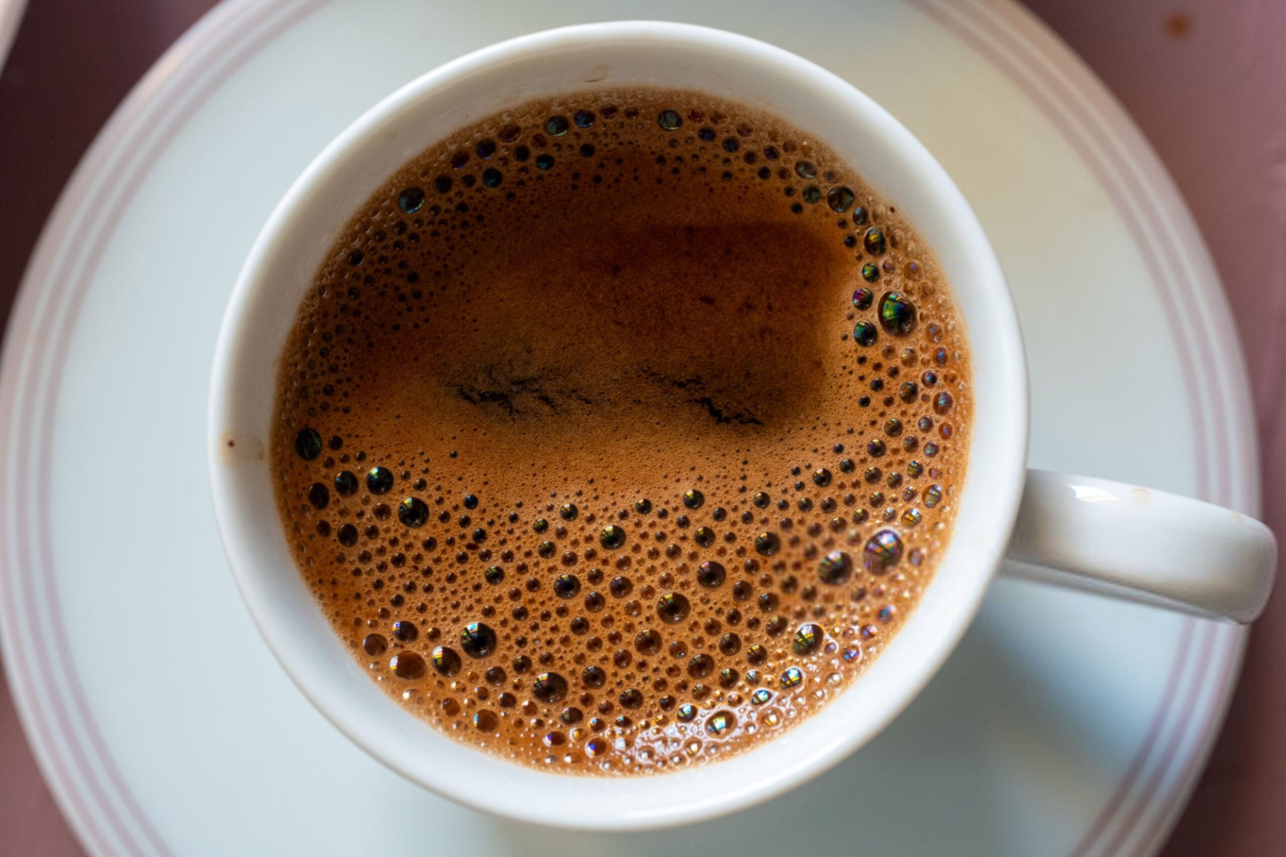 کف روی قهوه ترک